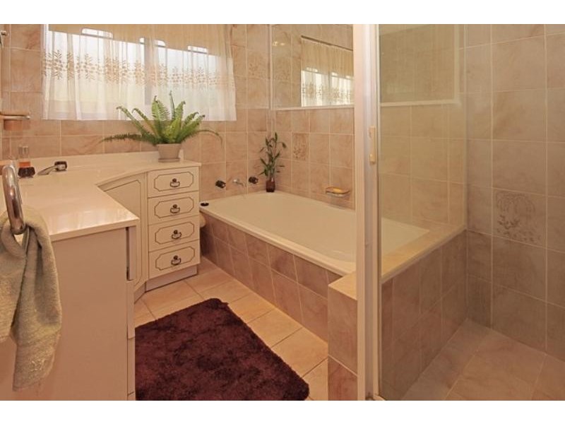 11 Binda Avenue, Malua Bay NSW 2536