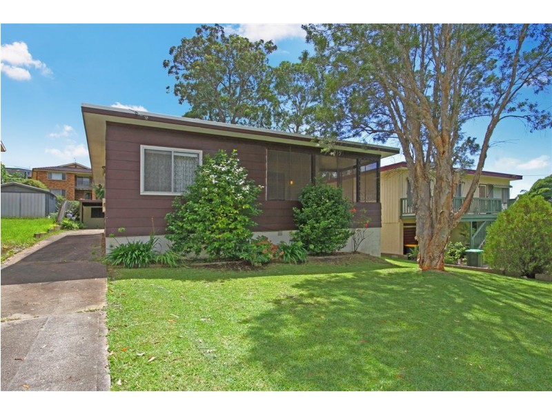 24 Wallarah Street, Surfside NSW 2536