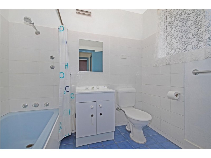 24 Wallarah Street, Surfside NSW 2536