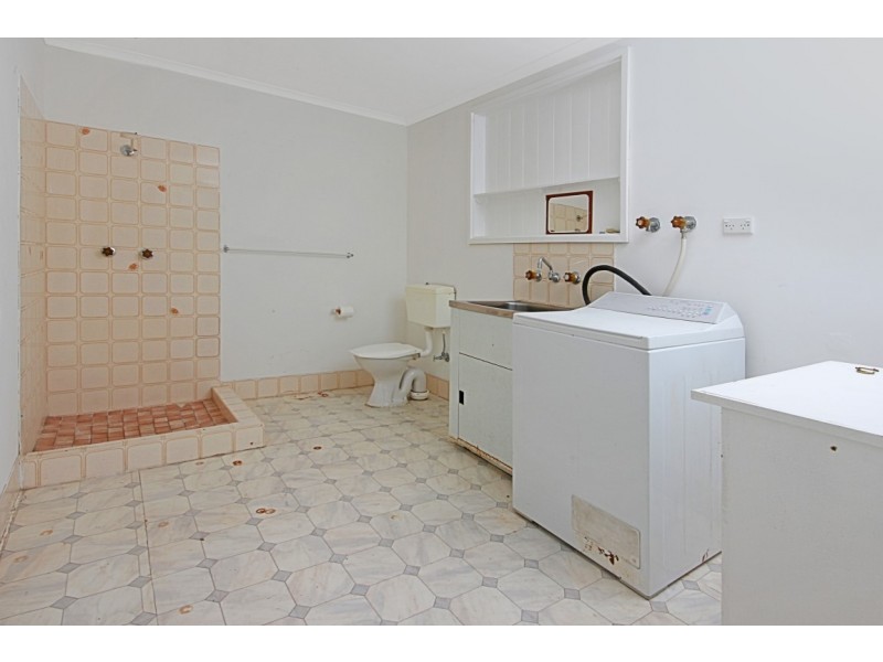 69 Forest Parade, Tomakin NSW 2537