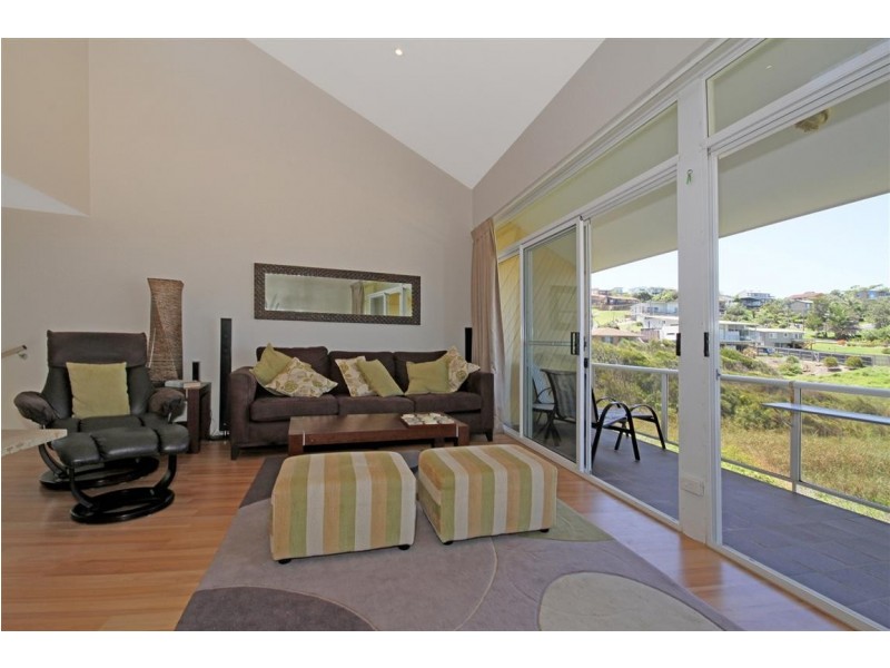 6/16 Kuppa Avenue, Malua Bay NSW 2536