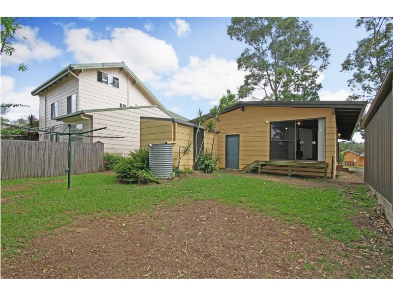 9 Flinders Way, Surf Beach NSW 2536