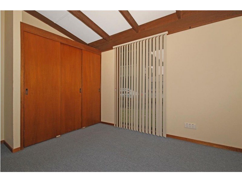 9 Flinders Way, Surf Beach NSW 2536