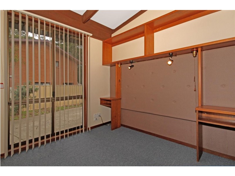 9 Flinders Way, Surf Beach NSW 2536