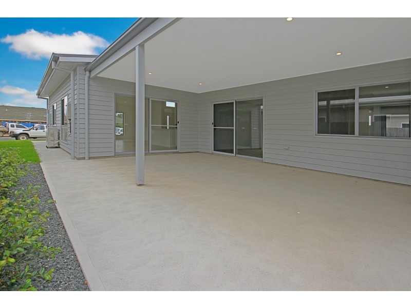 80 Heath Street, Broulee NSW 2537