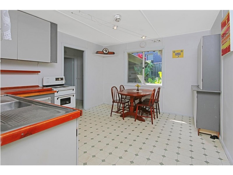 261 Beach Road, Denhams Beach NSW 2536