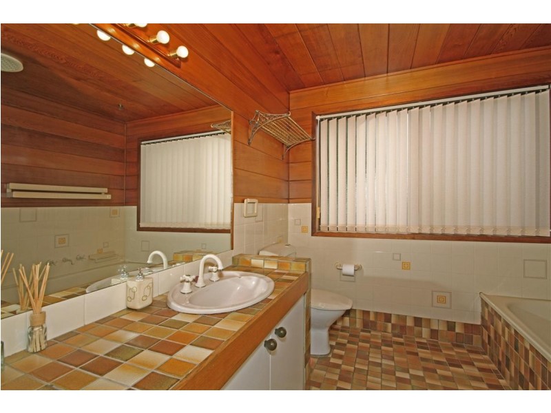 13 Wimbie Street, Surf Beach NSW 2536