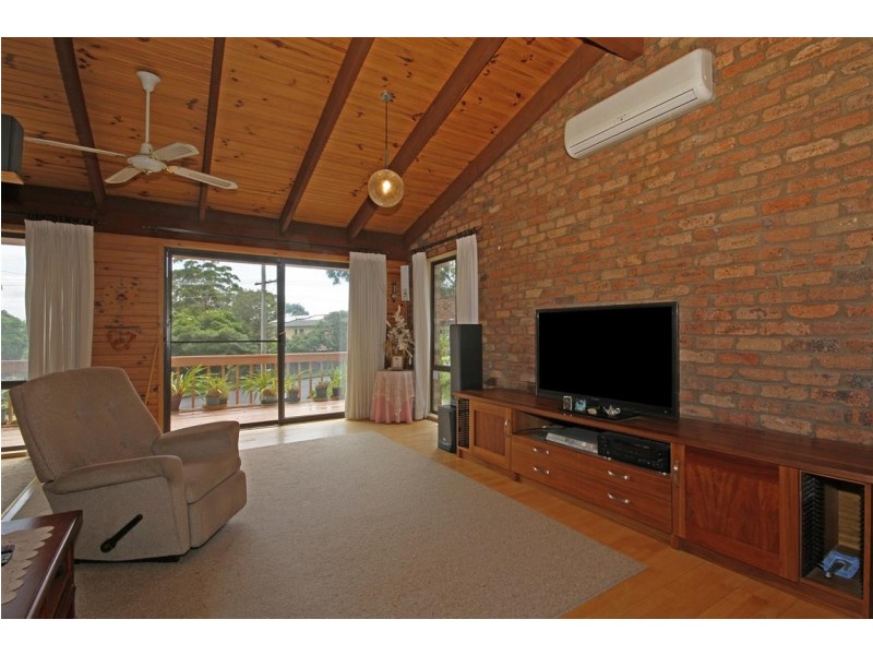 13 Wimbie Street, Surf Beach NSW 2536