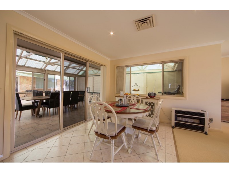 40 Thomas Mitchell Crescent, Sunshine Bay NSW 2536