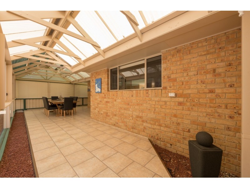 40 Thomas Mitchell Crescent, Sunshine Bay NSW 2536