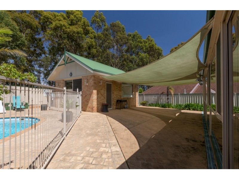 40 Thomas Mitchell Crescent, Sunshine Bay NSW 2536
