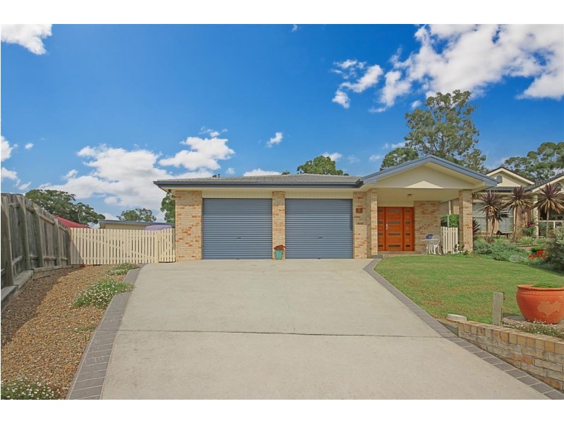 5 Hartog Place, Sunshine Bay NSW 2536