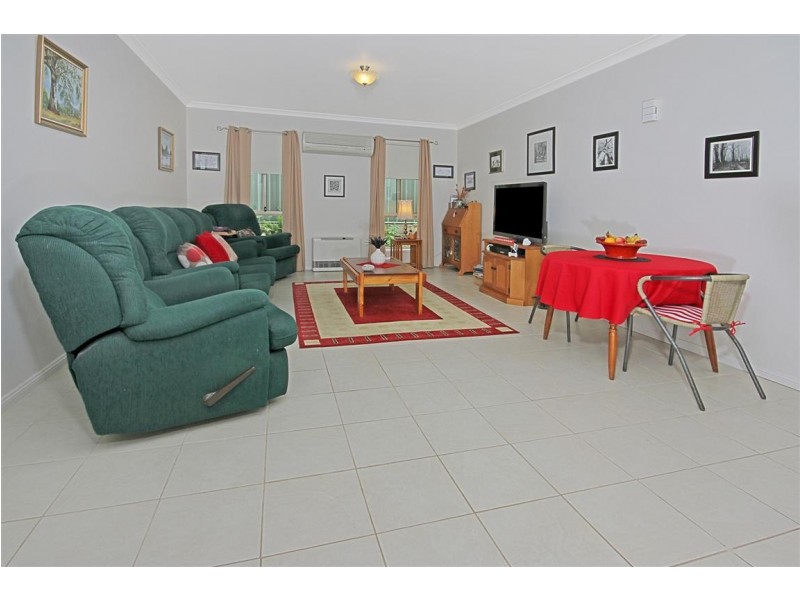 5 Hartog Place, Sunshine Bay NSW 2536
