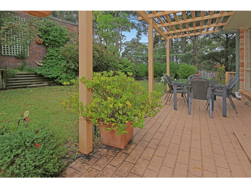 42 Hilltop Crescent, Surf Beach NSW 2536