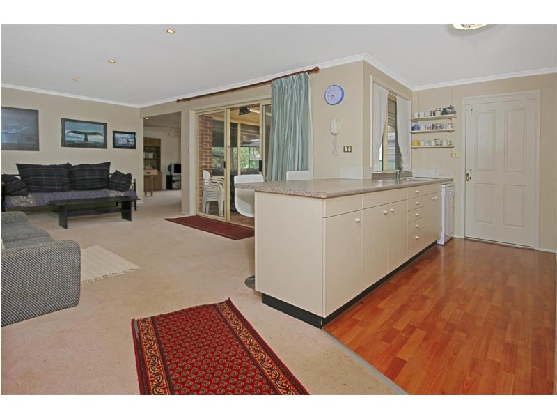 31 Belbowrie Parade, Maloneys Beach NSW 2536