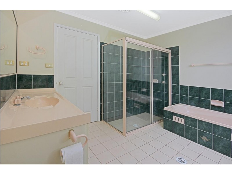 31 Belbowrie Parade, Maloneys Beach NSW 2536