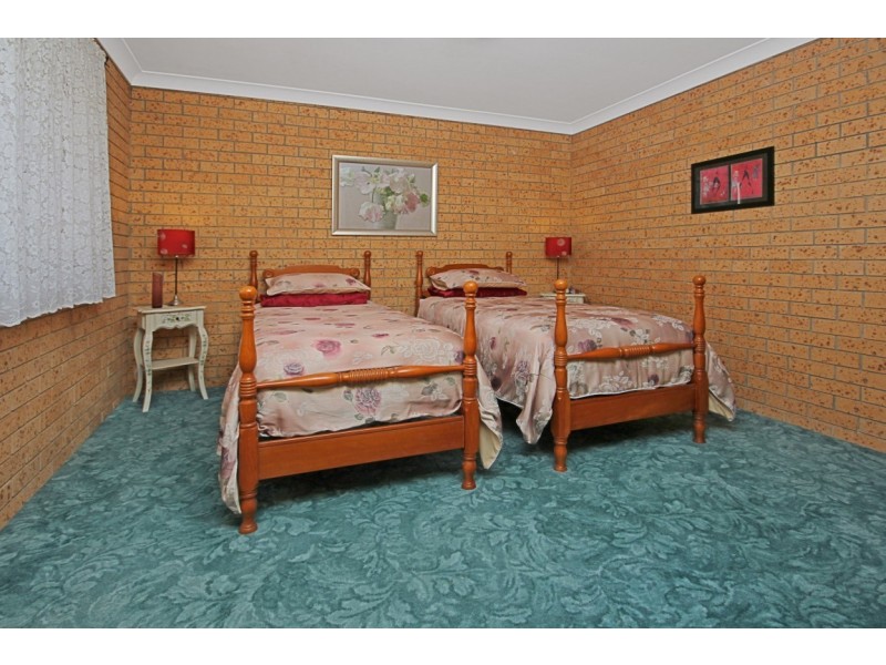 35 Annetts Parade, Mossy Point NSW 2537