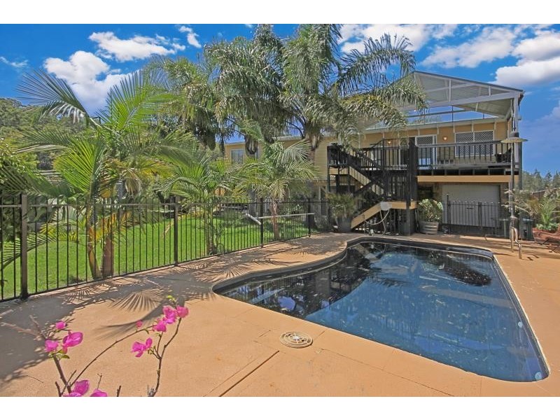 18 Hibiscus Close, Maloneys Beach NSW 2536