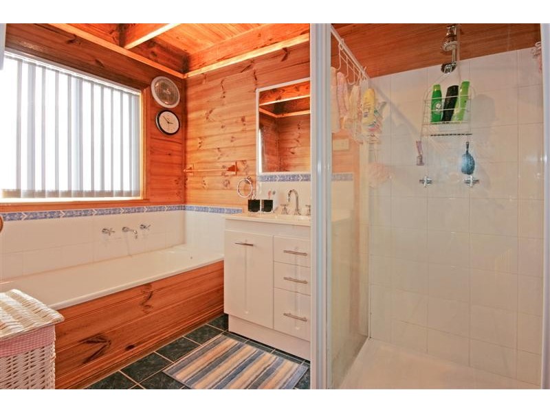 4 Penthouse Place, North Batemans Bay NSW 2536