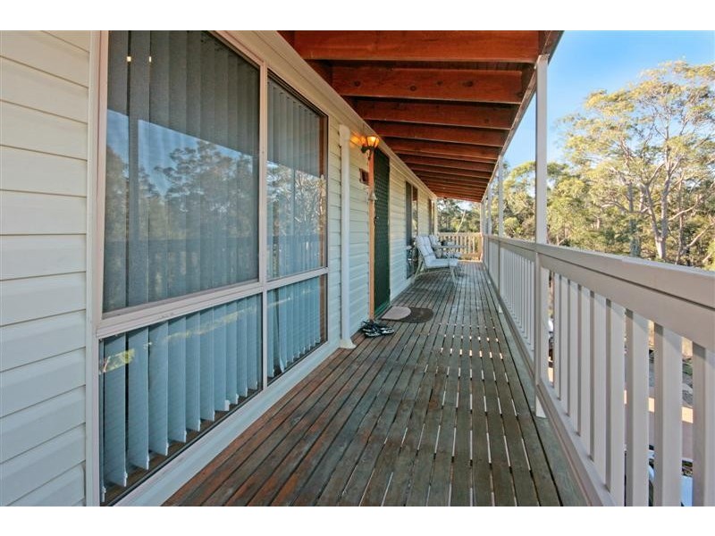 4 Penthouse Place, North Batemans Bay NSW 2536