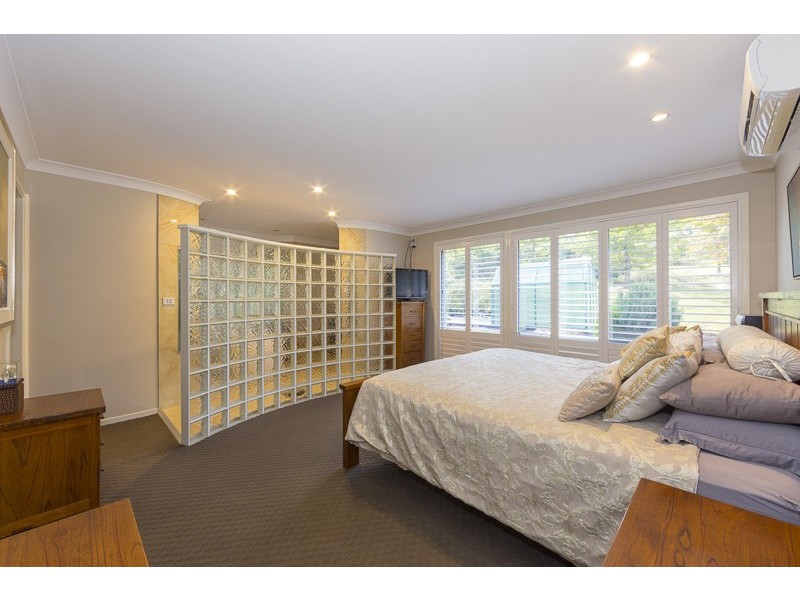 8 Cors Parade, North Batemans Bay NSW 2536