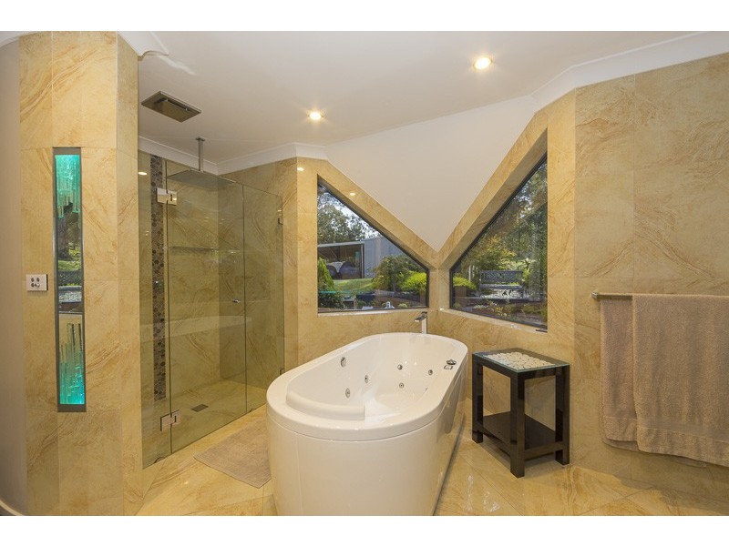 8 Cors Parade, North Batemans Bay NSW 2536