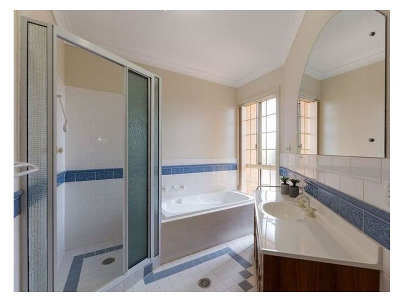 12 Blaxland Crescent, Sunshine Bay NSW 2536