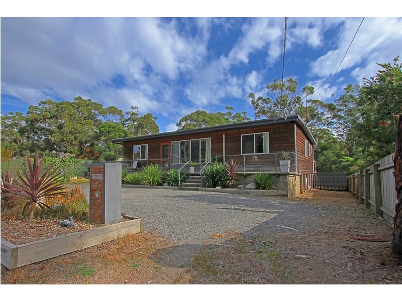 17 Long Beach Road, Long Beach NSW 2536