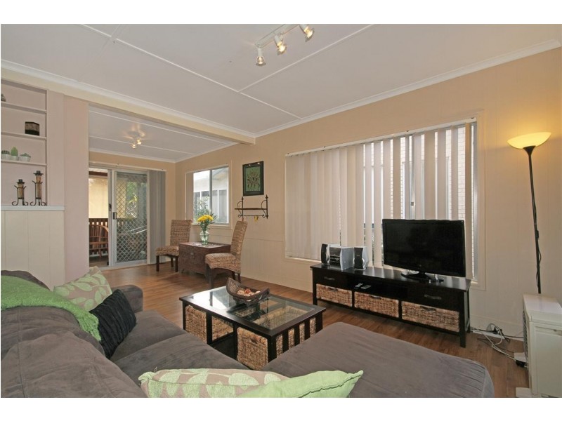 43 Iluka Avenue, Malua Bay NSW 2536