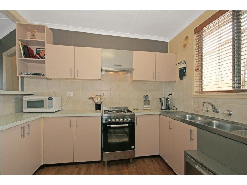 43 Iluka Avenue, Malua Bay NSW 2536