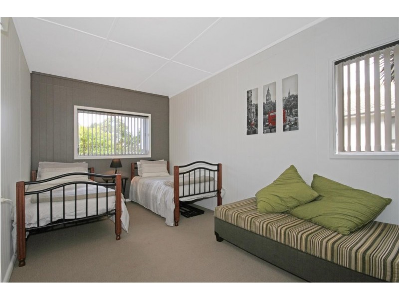 43 Iluka Avenue, Malua Bay NSW 2536