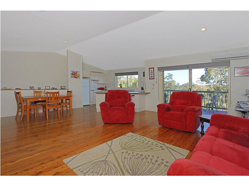 28 Beauty Crescent, Surfside NSW 2536