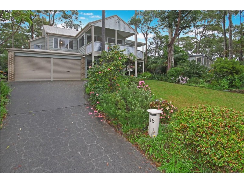 16 Burrawang Crescent, Sunshine Bay NSW 2536