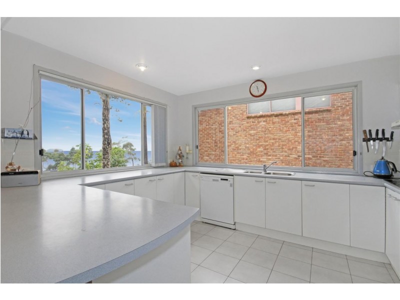 16 Burrawang Crescent, Sunshine Bay NSW 2536