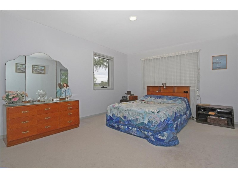 16 Burrawang Crescent, Sunshine Bay NSW 2536