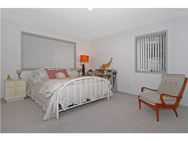 16 Burrawang Crescent, Sunshine Bay NSW 2536