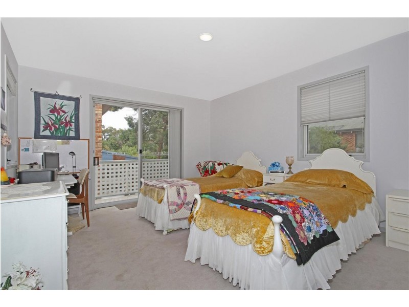 16 Burrawang Crescent, Sunshine Bay NSW 2536