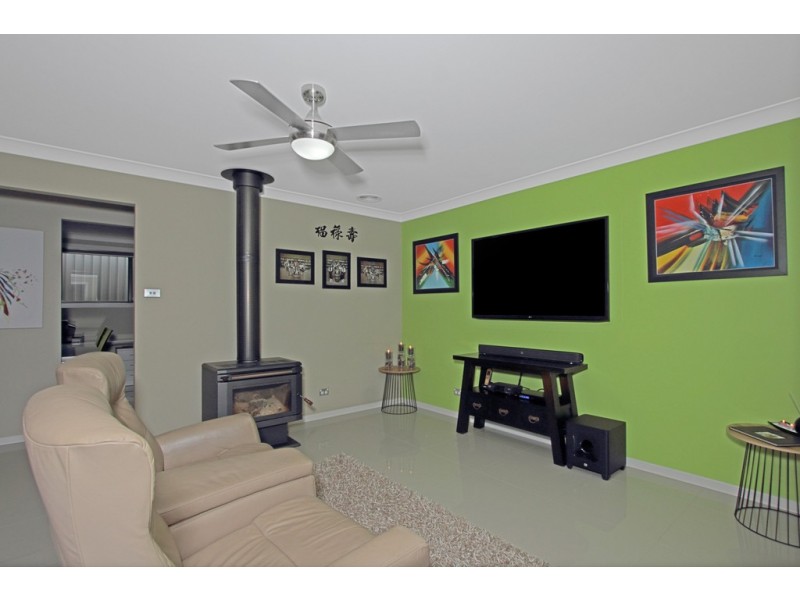 4 Freycinet Drive, Sunshine Bay NSW 2536