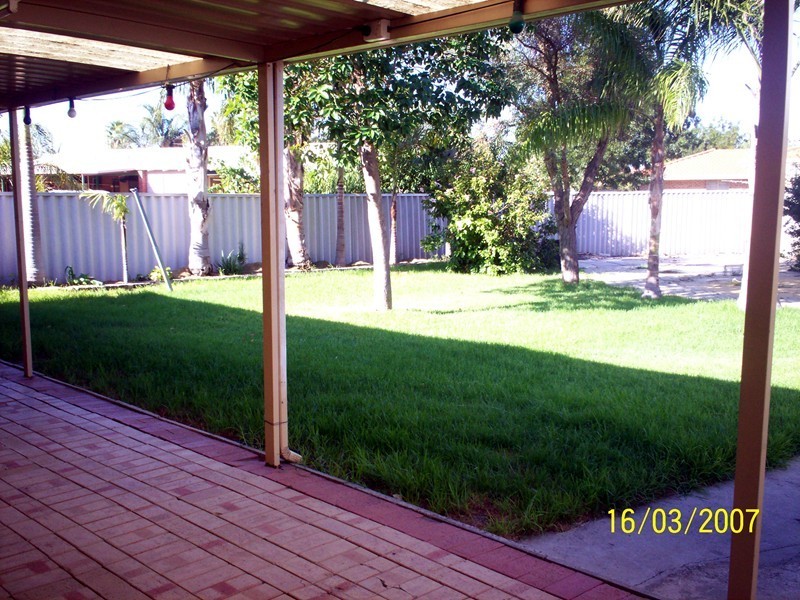 9 Imperial Court, Seville Grove WA 6112