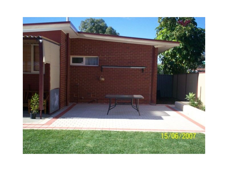 5 Detling Court, Kelmscott WA 6111