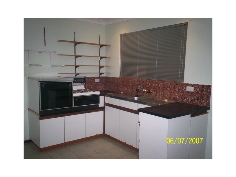 2 Wyloo Place, Armadale WA 6112