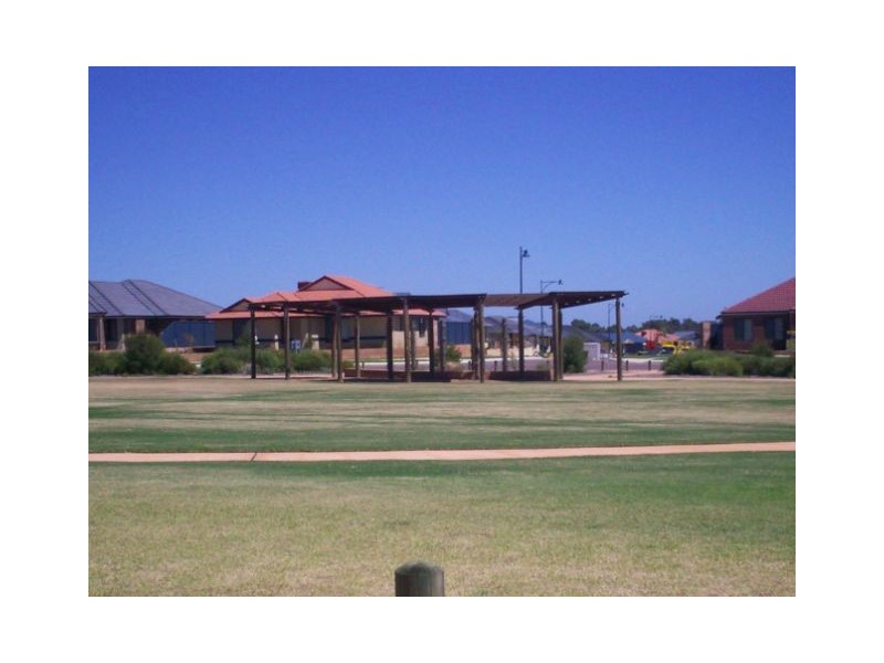 8 Redcurrant Street (Lot 532), Byford WA 6122