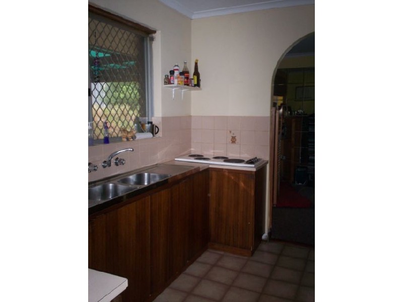 11 Leasham Court, Medina WA 6167