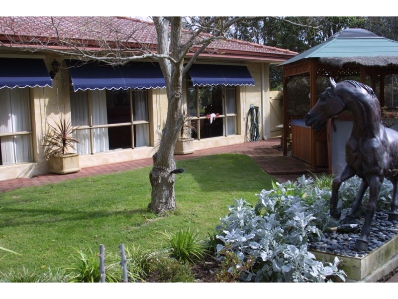 4 Butcher Road, Byford WA 6122