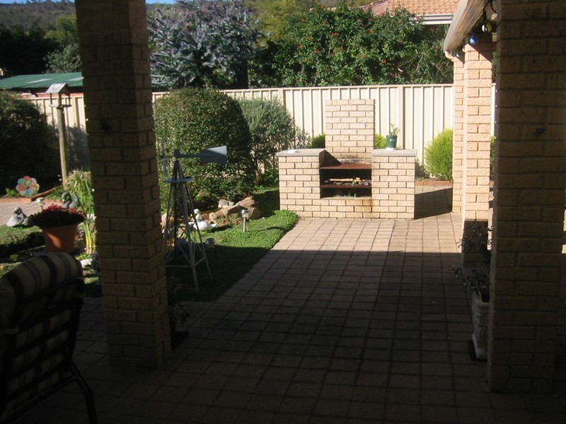 24 Brown St, Byford WA 6122