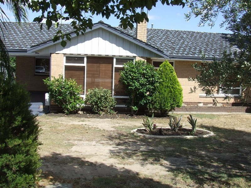 9 Brackley, Armadale WA 6112