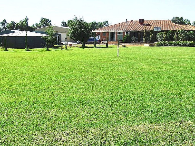 86 Stockmans Close, Oakford WA 6121