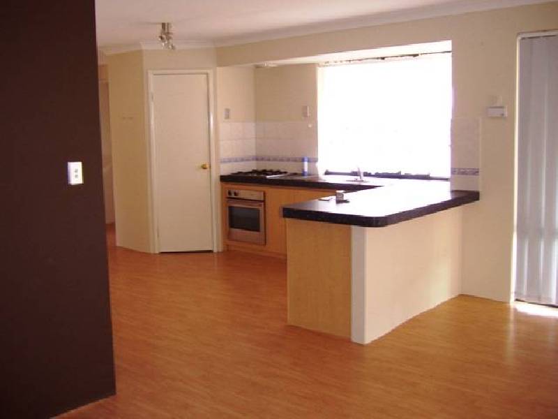 82 Warner Road, Parmelia WA 6167