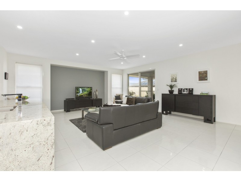 10 Bonville Street, Pottsville NSW 2489