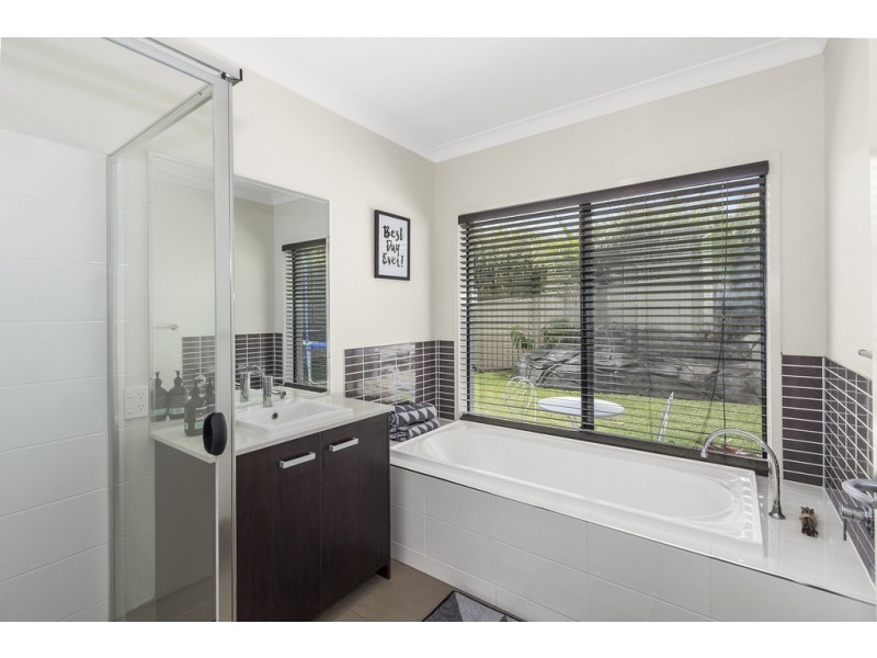 11 Camden Court, Pottsville NSW 2489